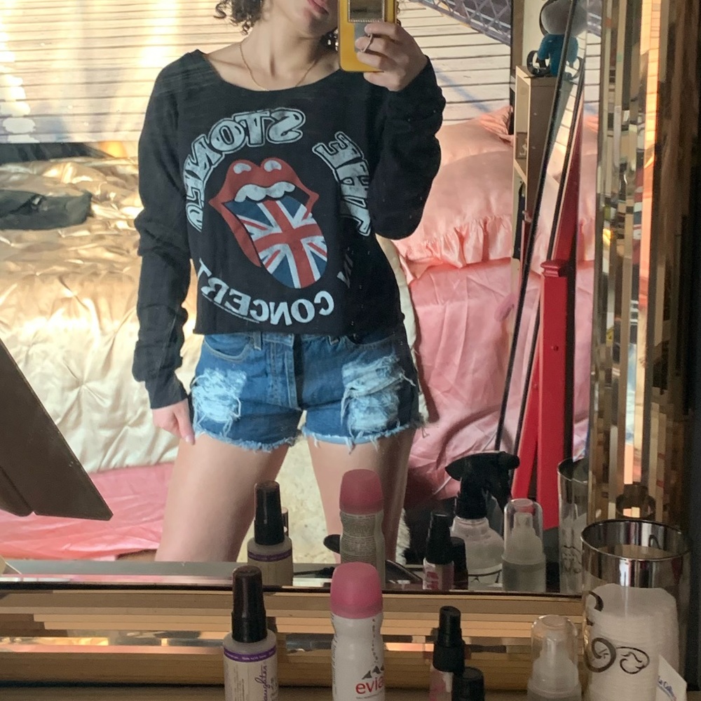 Rolling Stones top and ripped jean shorts size M